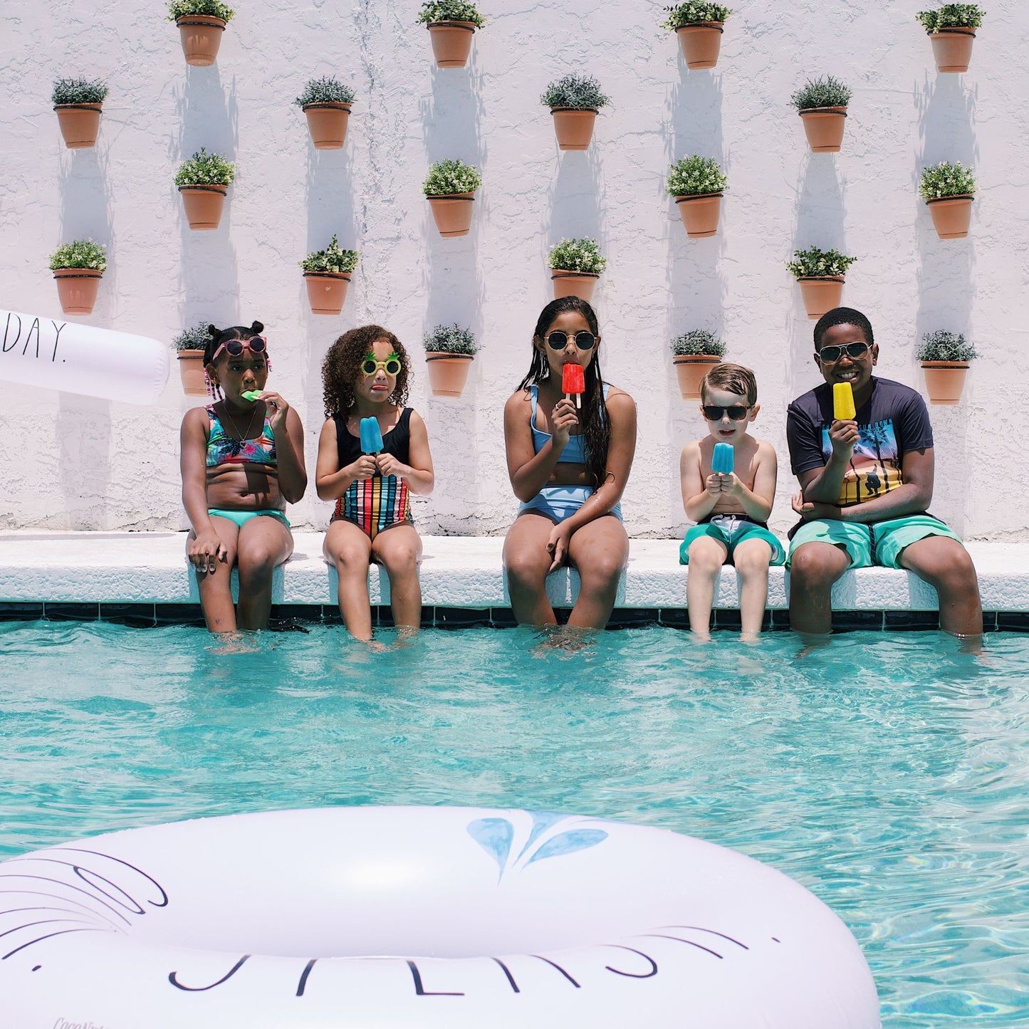 32" Junior Ring Float