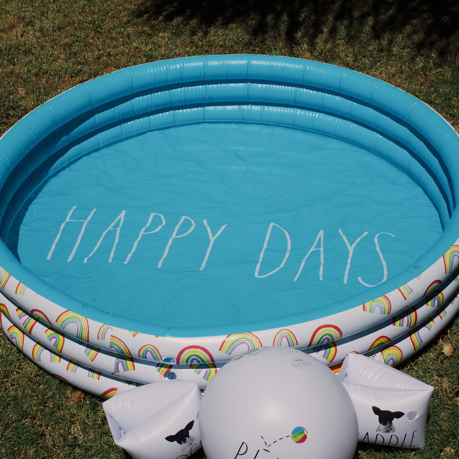 Mini Pool with Rainbows – CocoNut Pool Floats